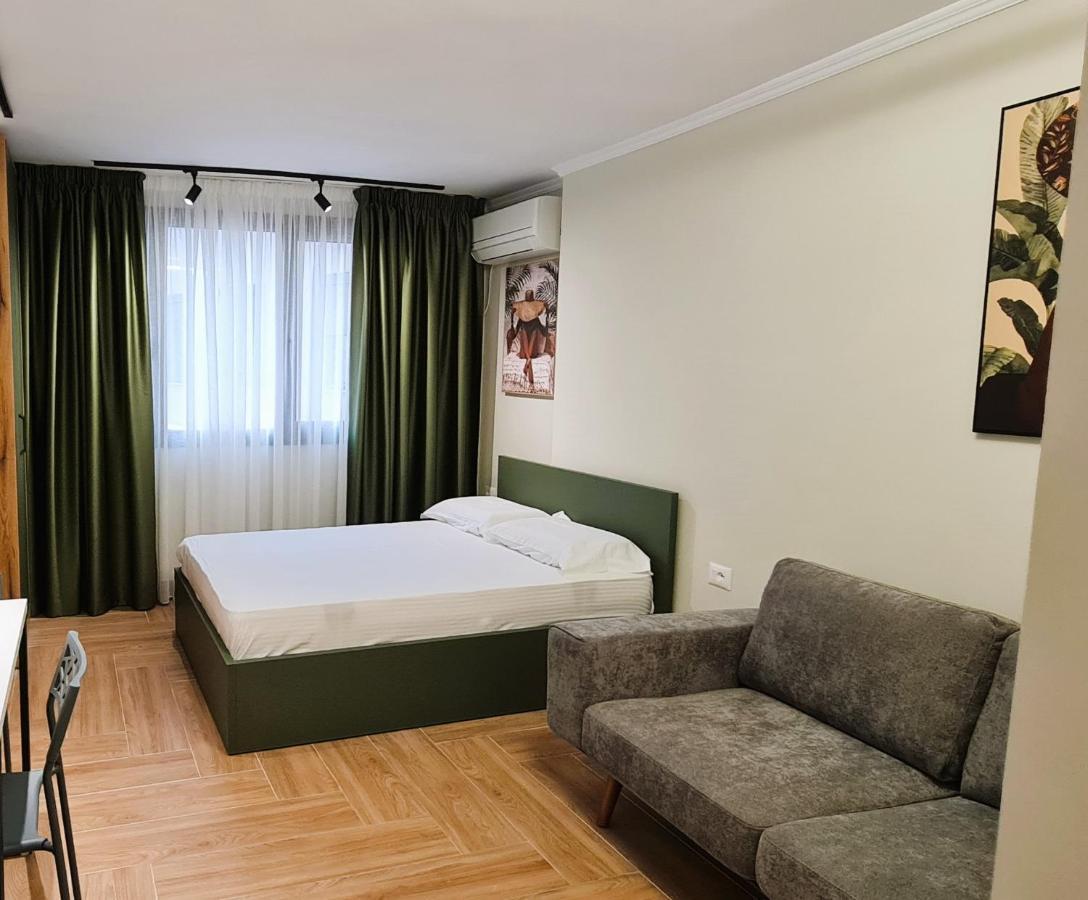 2V1 - Center Apartment 3 Tirana Exterior foto